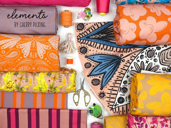 Modalsweat Harmony Paisley orange auf Altrosa by Cherry Picking Mode – Bild 4
